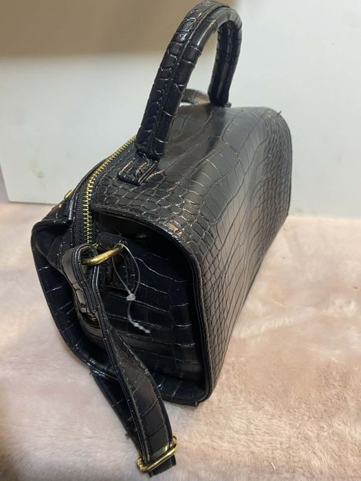 Torebka damska kuferek