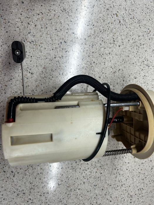 Колба в бак лагуна 2 laguna 2 запчастини