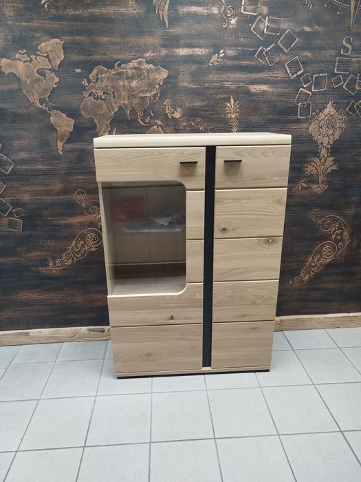 Kredens podświetlany  fronty z masywu jesion