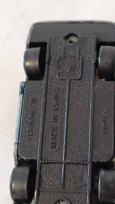 Porsches 959. Carro miniatura. Maisto 7 cm