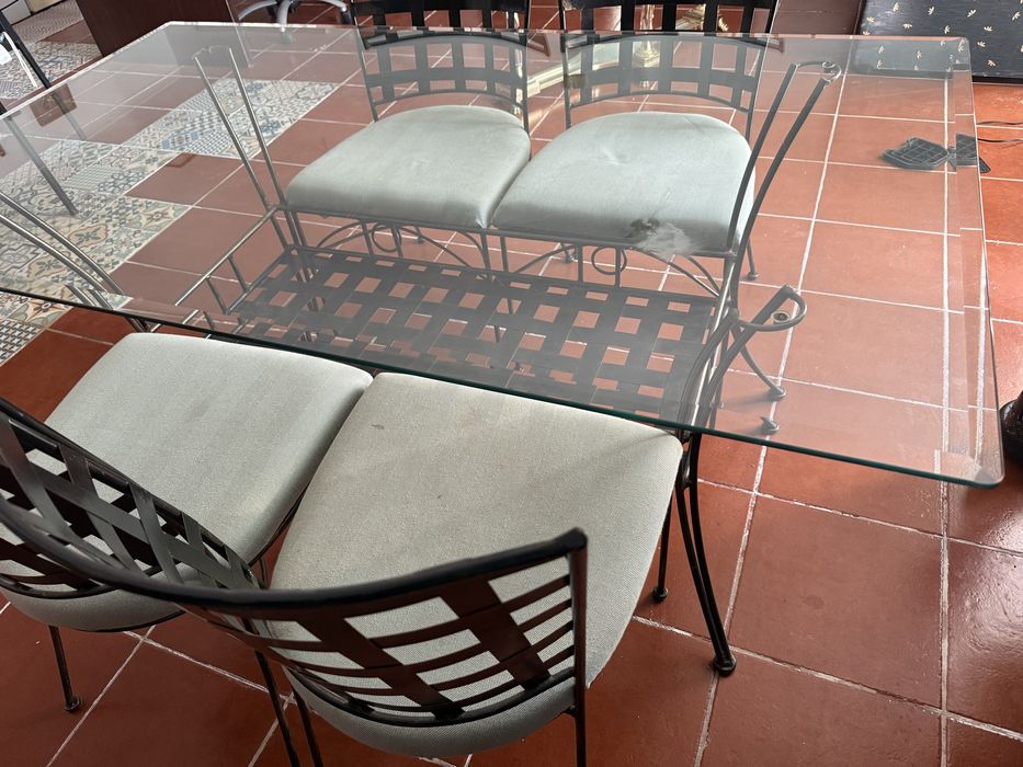 Conjunto mesa + 4 cadeiras  tampo 160x90 cm