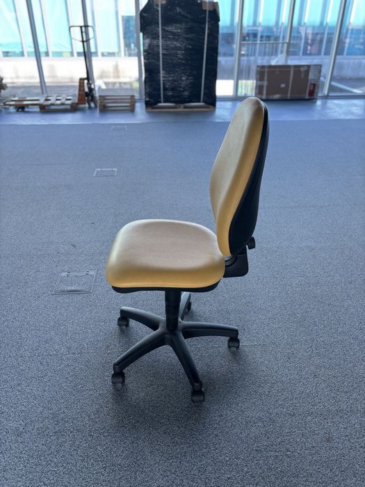 Cadeiras de Escritorio Amarelas