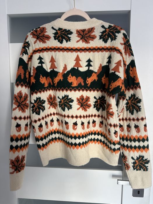 Wzorzysty sweter