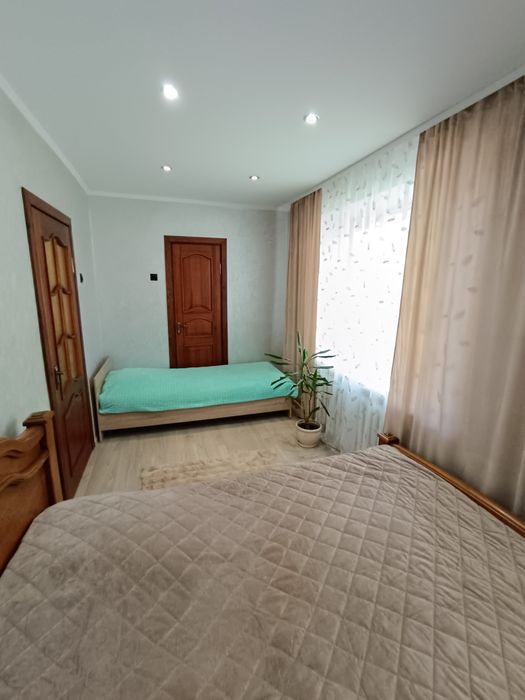 2-кім ЦЕНТР/ВОКЗАЛ 5хв Погодинно/Подобово