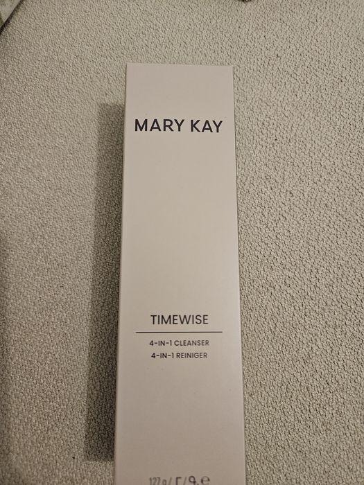 Żel oczyszczający 4w1