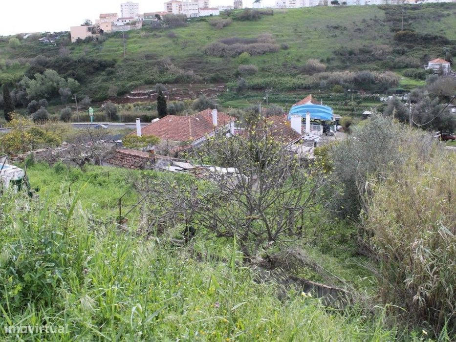 Land for construction of apartment buildings or residential houses - Odivelas