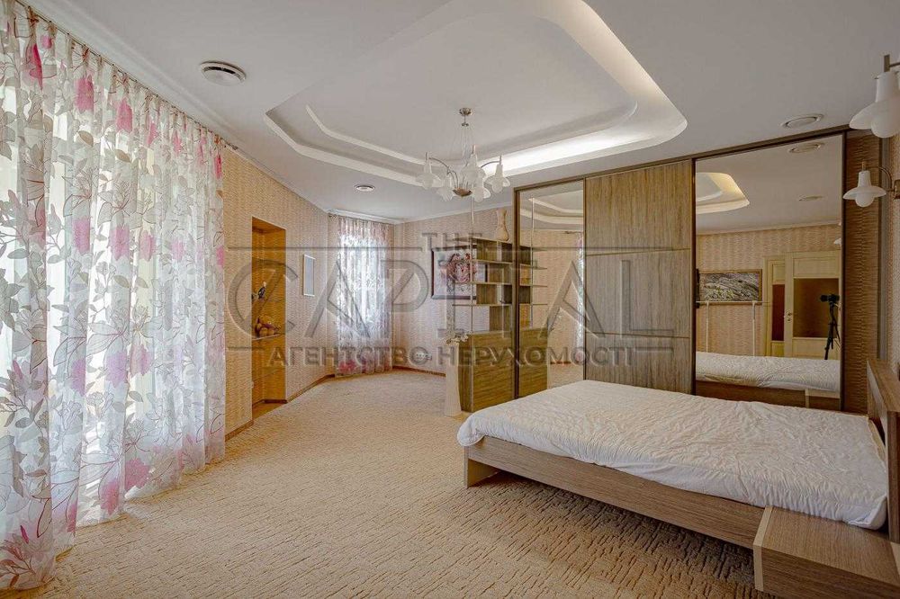 Оренда елітного будинку в Оболонському районі Київ  перша лінія Дніпра