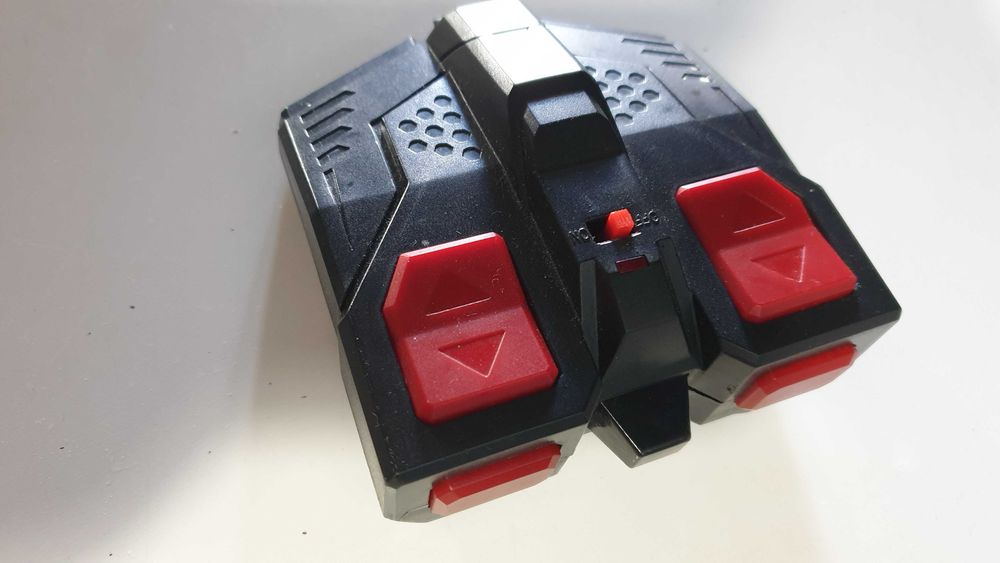 Пульт к радиоуправляемой машинке 2,4 ГГц   - 2.4GHz