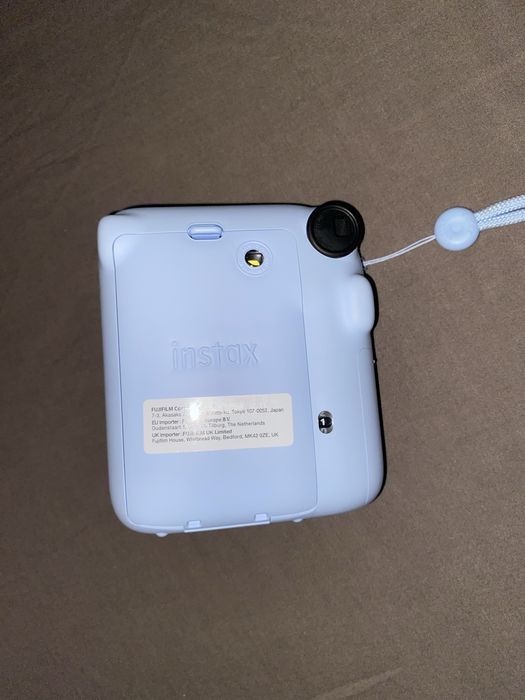 Продам Instax Mini 12