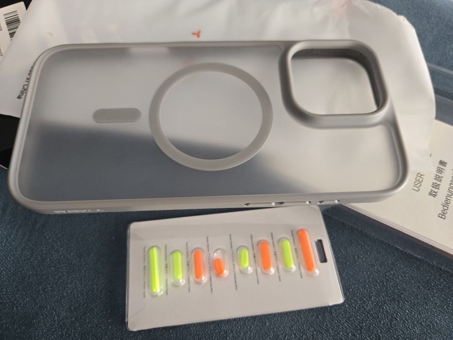 Case + screen protector from Torras for iPhone 16 Pro Max64284287886209120