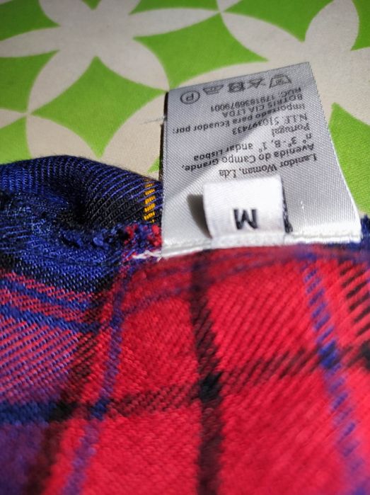 Blusa em excelente estado da marca Lanidor