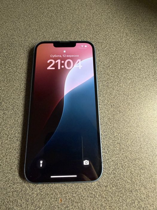 Продам iphone 13 128gb