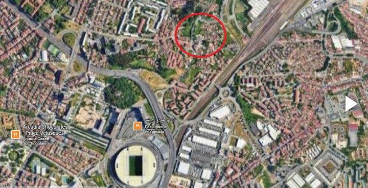 Moradias com terreno urbano para construção Porto ao estádio Dragão