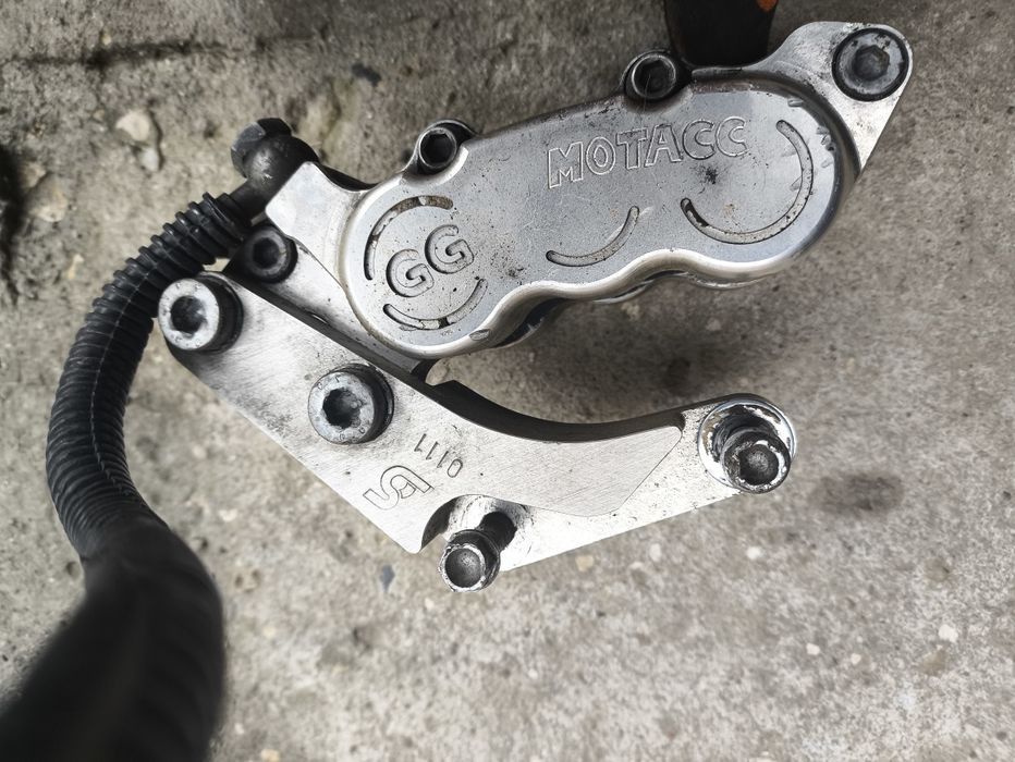 Zacisk pompa KTM smc 6tlokow