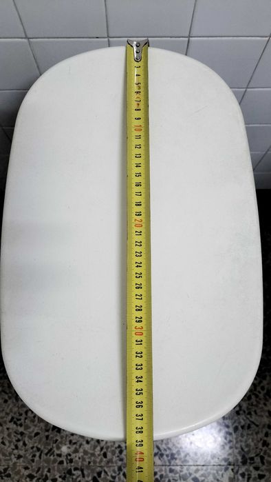 Banco IKEA alto para desocupar