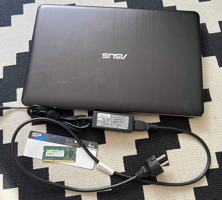 Vendo portátil Asus X540L