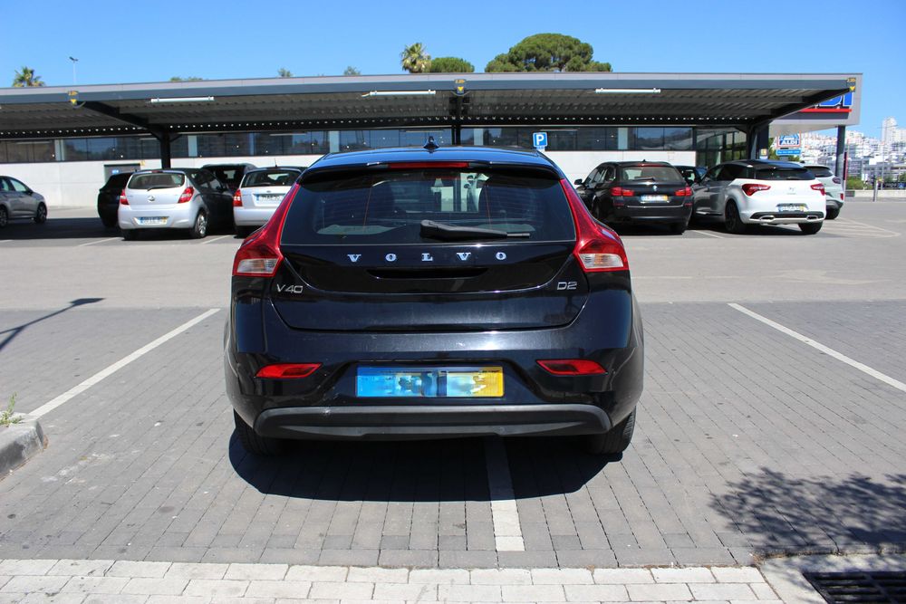Volvo V40 1.6 D2 Momentum Eco 2015 (LER DESCRIÇÃO)