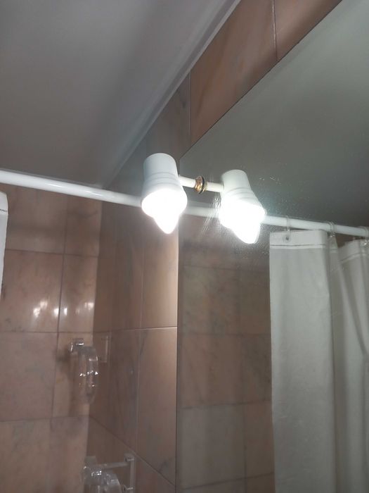 ESPELHO de Casa de Banho - em Excelente estado