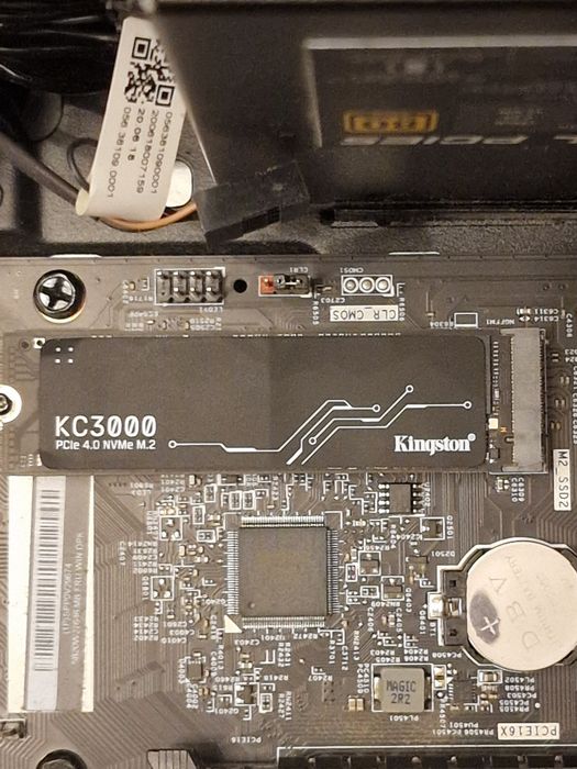 Vendo ssd 1Tb kingston