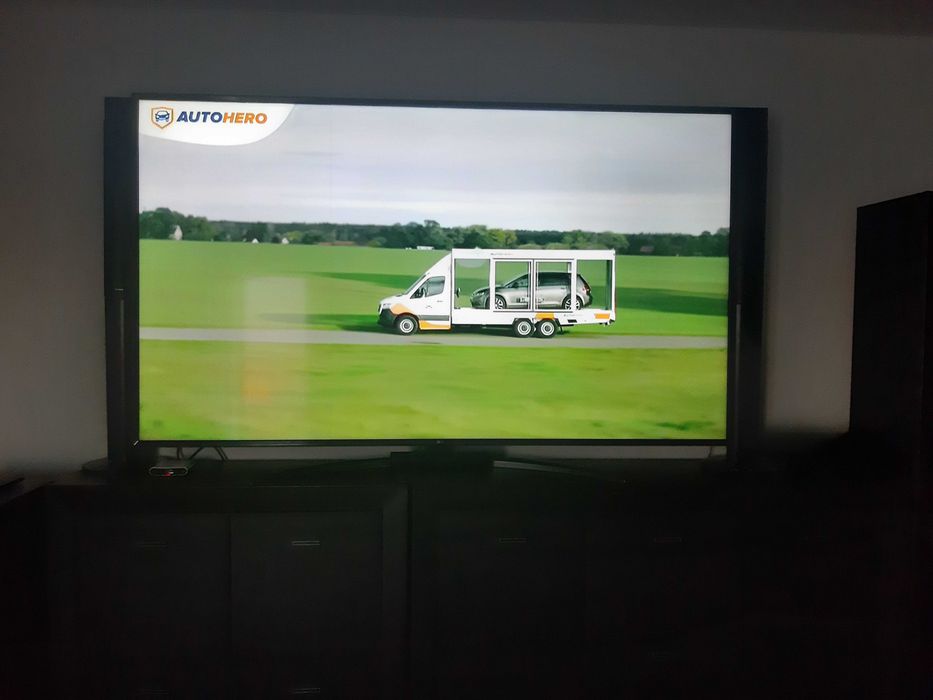 Tv lg 86 cali 4k hdr  pionowa kreska niewidoczna przy ogladaniu