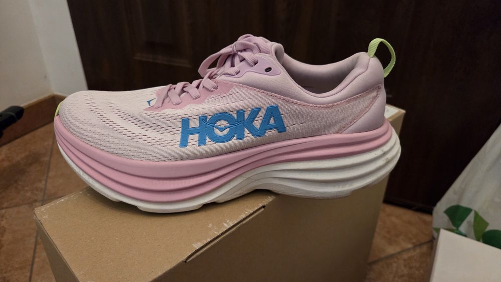 Sprzedam buty do biegania HOKA