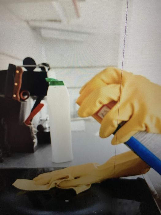 Дуже якісне  поточне та генеральне прибирання