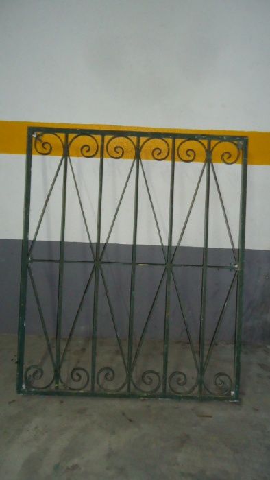 Grade em Ferro 120 cm x 100 cm
