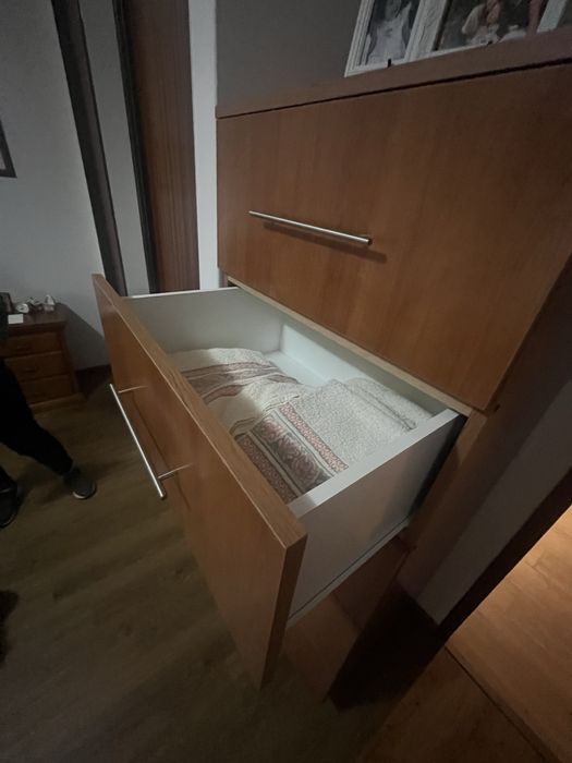 Cama com gavetões + 2 moveis p/arrumação
