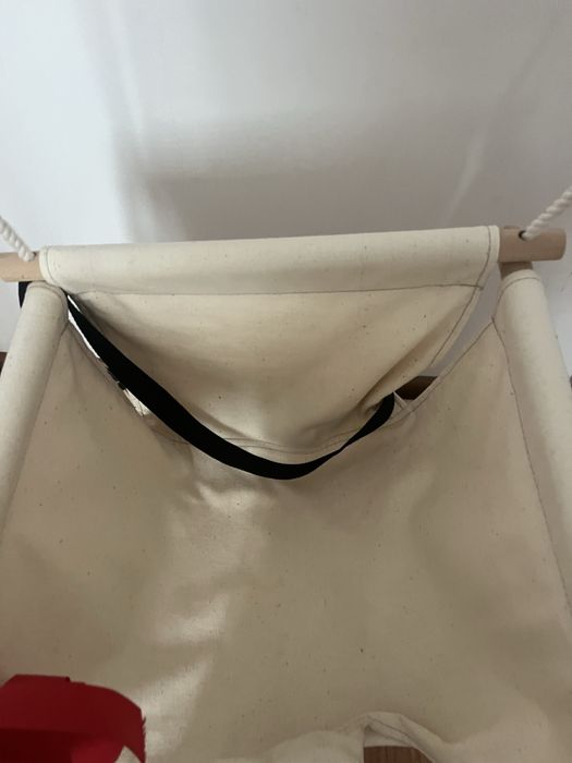 Гойдалка дитяча бежева