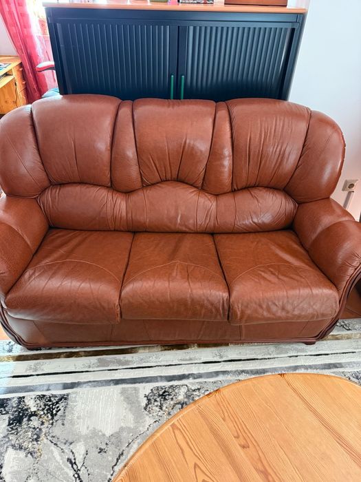 VENDO Sofá Em Pele Com Detalhes Em Madeira
