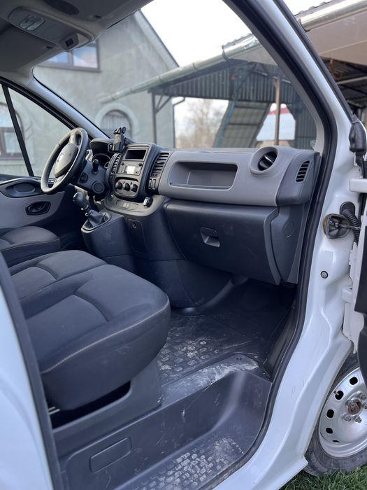 Продам RENAULT TRAFIC