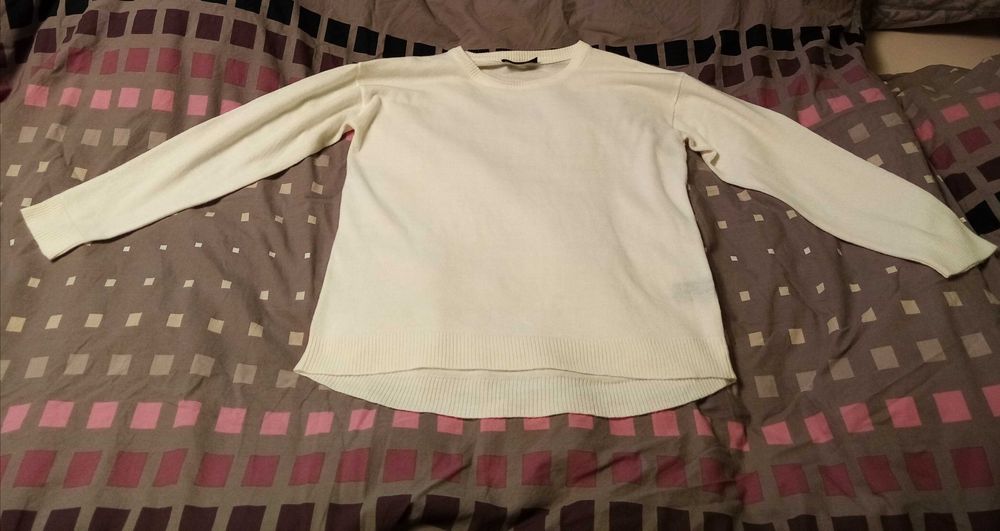 Sweter damski z dłuższym tyłem rozm M