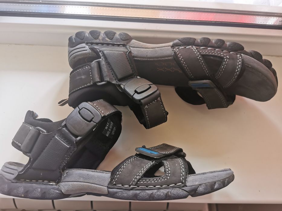 Кожаные босоножки Clarks Active Air стелька 28 см