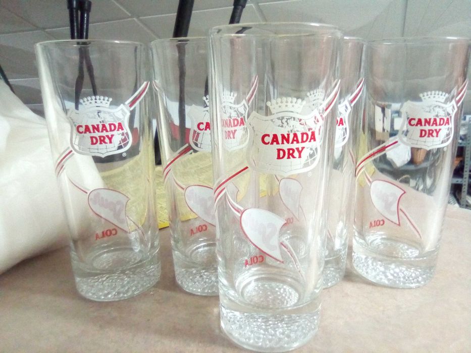 Copos de vidro para água ou bebidas