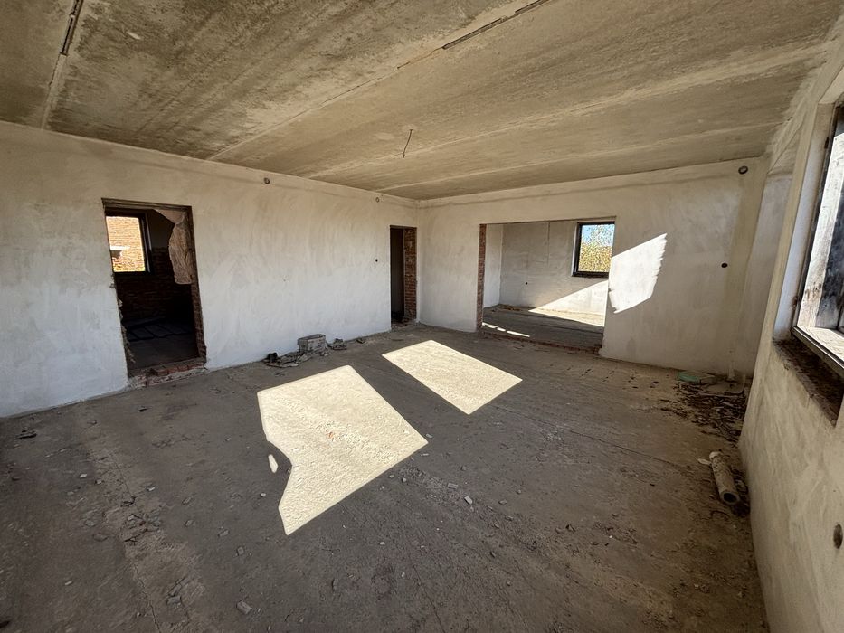 Продаж будинок 290м. Ділянка 9с. Угринів. Боднарчик. Світло. Газ. Вода