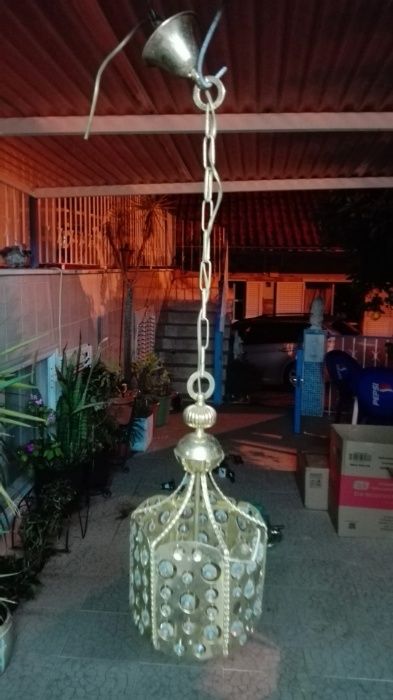 3 Candeeiros Novos Tecto Amarelos Com Cristais e 1 em Madeira Nobre