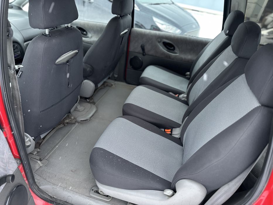 Ford Galaxy 7 osob  z Gazem  plus Hak