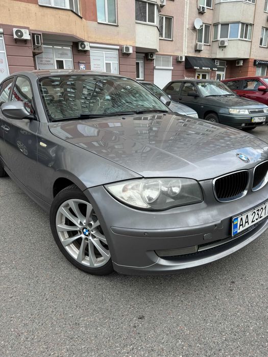 BMW 118d 2011 автомат