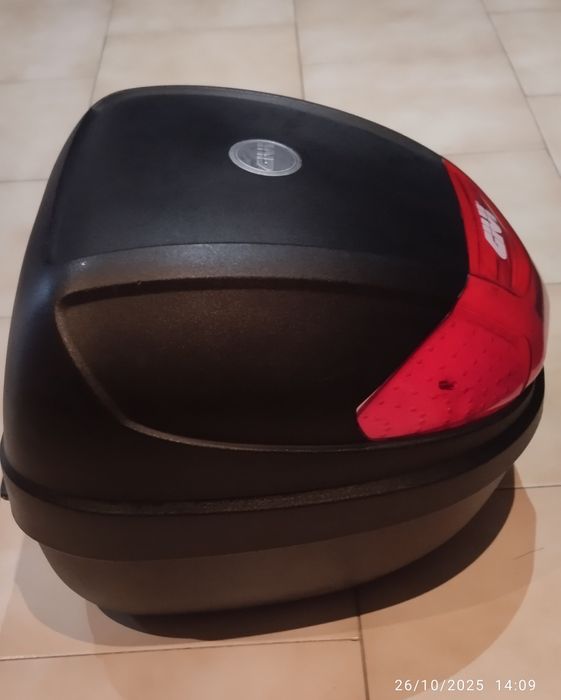 Topcase Givi 30 litros + suporte para Yamaha XJ6 2008