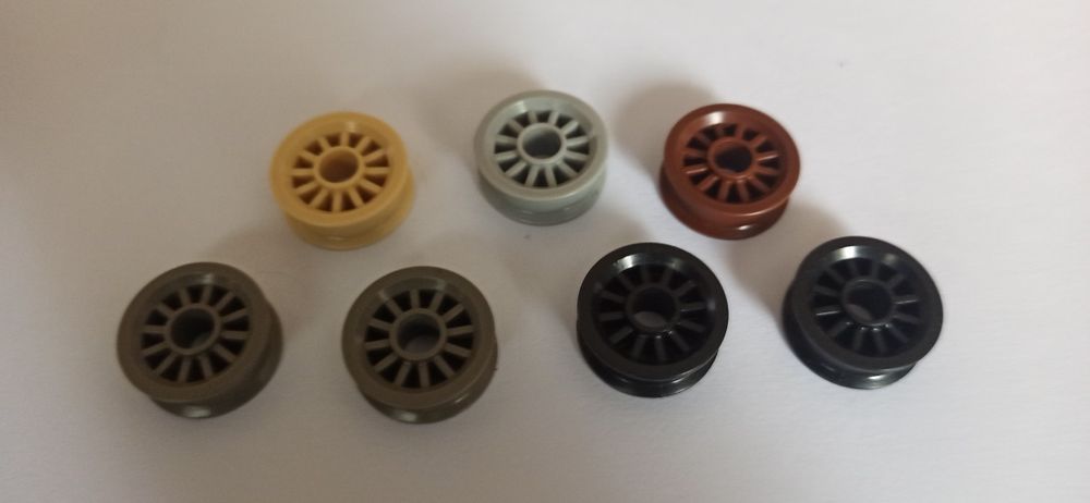 LEGO felgi 7 sztuk, starsze zestawy