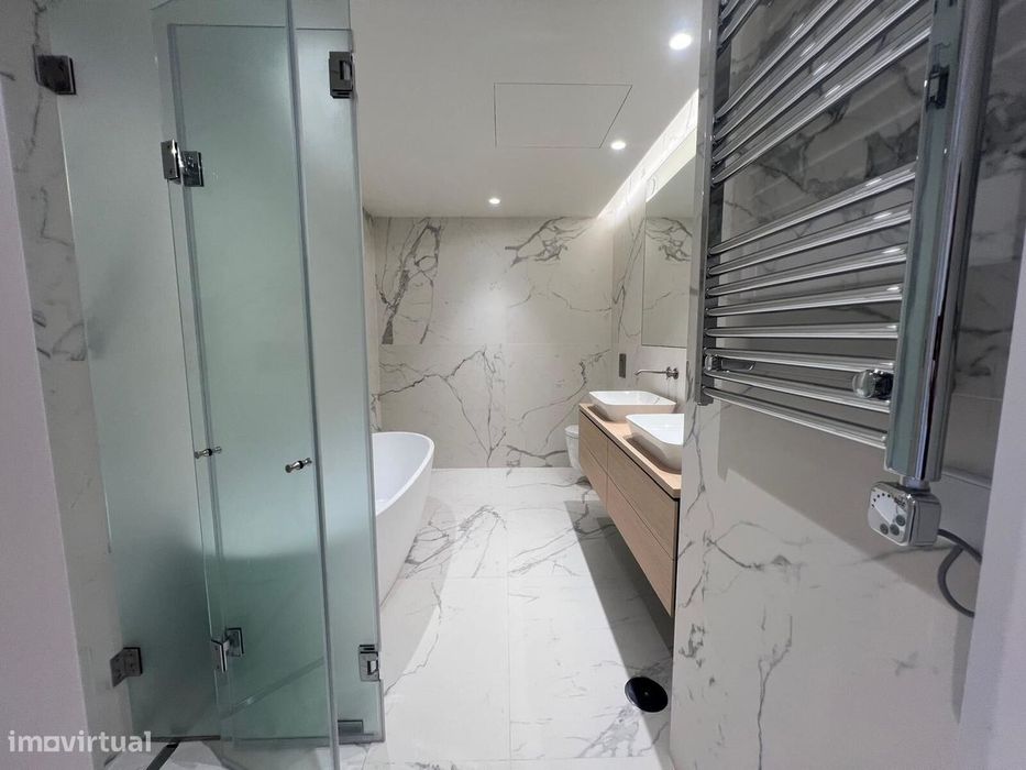 Apartamento T2 com piscina, Cascais