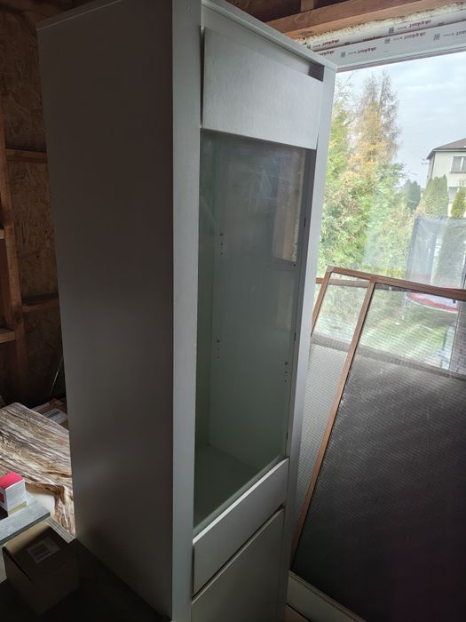 Słupek regał witryna