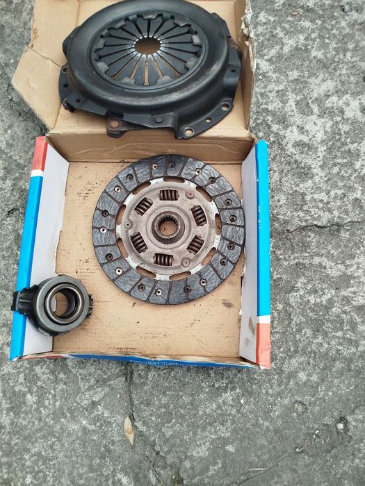 Продам комплект сцепления сенс 1.3