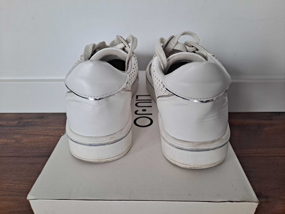 Buty sneakersy białe Liu Jo rozmiar 38