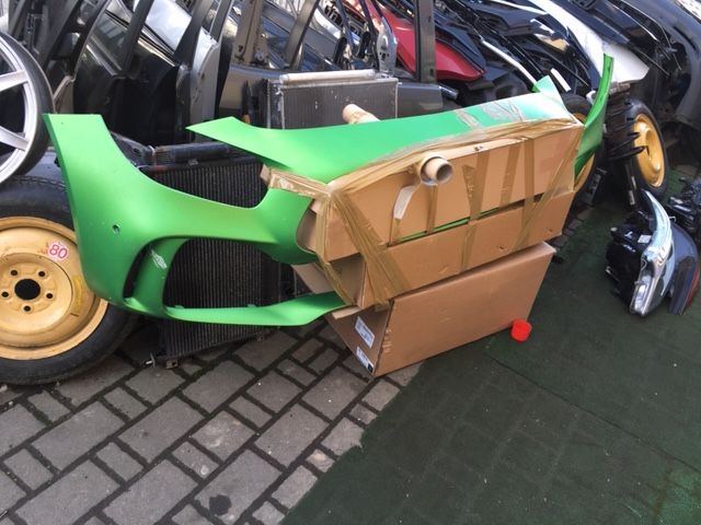 Mercedes AMG GT Zderzak przód Ładny