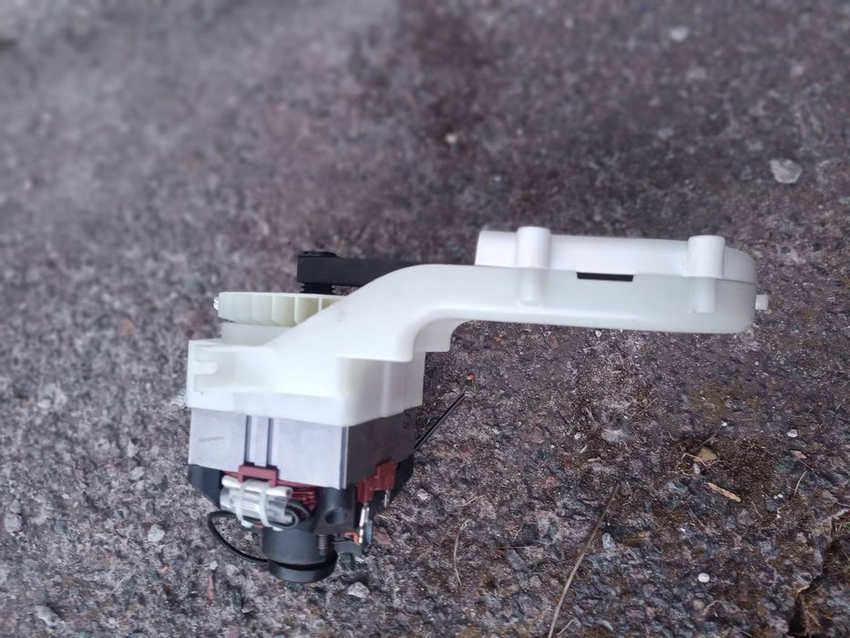 Електродвигун для аератора