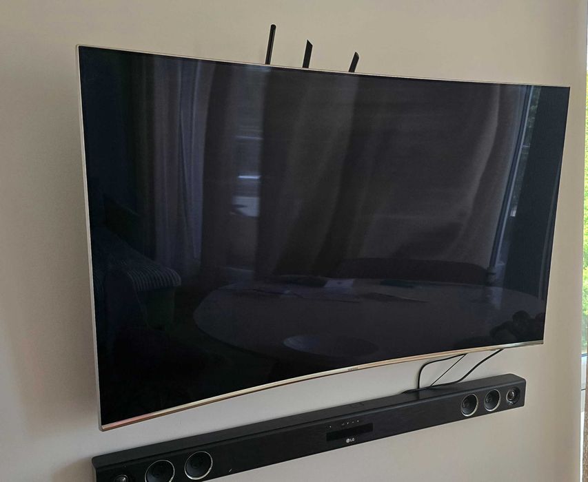 Sprzedam telewizor tv Samsung curved 49 cali smart