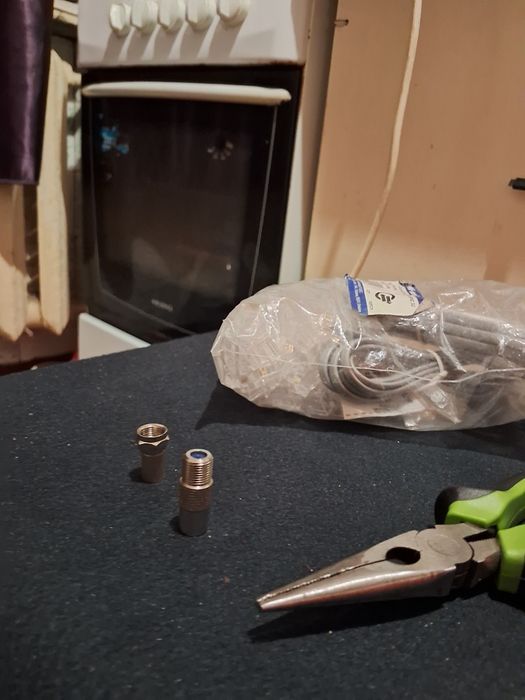 Конектори rg 45, rj6, rg12, 4 g антена 2 дб,