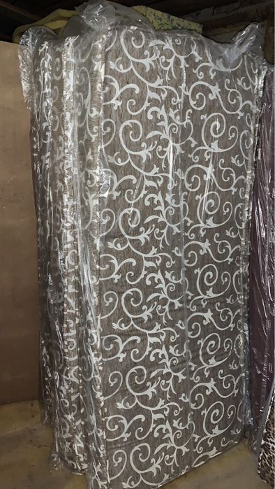 Розпродаж пружинних матраців. 190 х 80 см. З ортопедичним ефектом.