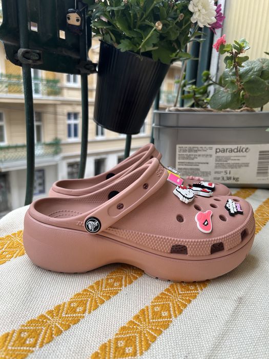 Crocs Classic Platform Clog Jibbitz Hello Kitty